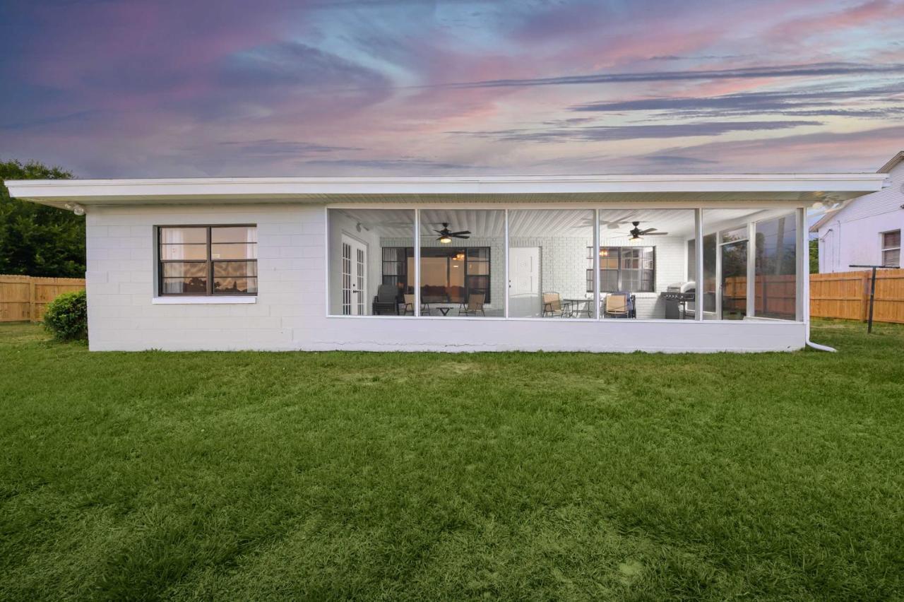 Lakefront Home With Screened Porch And Grill Winter Haven Zewnętrze zdjęcie